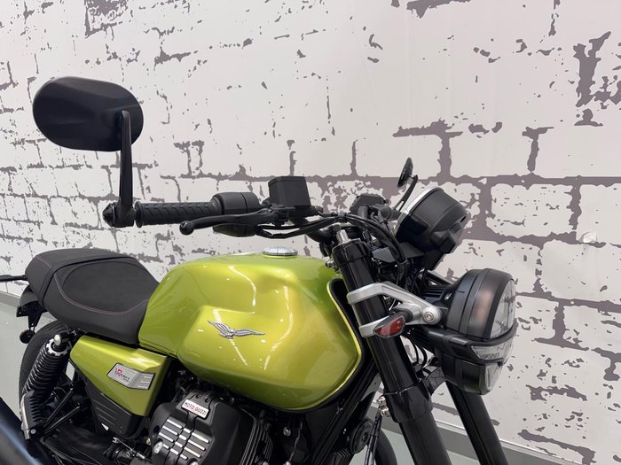 2025 Moto Guzzi V7 Special Special Green