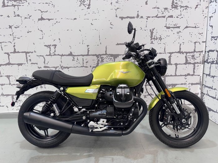 2025 Moto Guzzi V7 Special Special Green