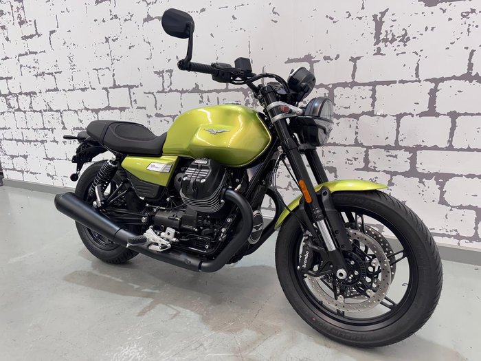 2025 Moto Guzzi V7 Special Special Green
