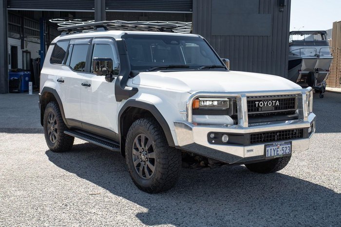 2025 Toyota Landcruiser Prado Altitude
