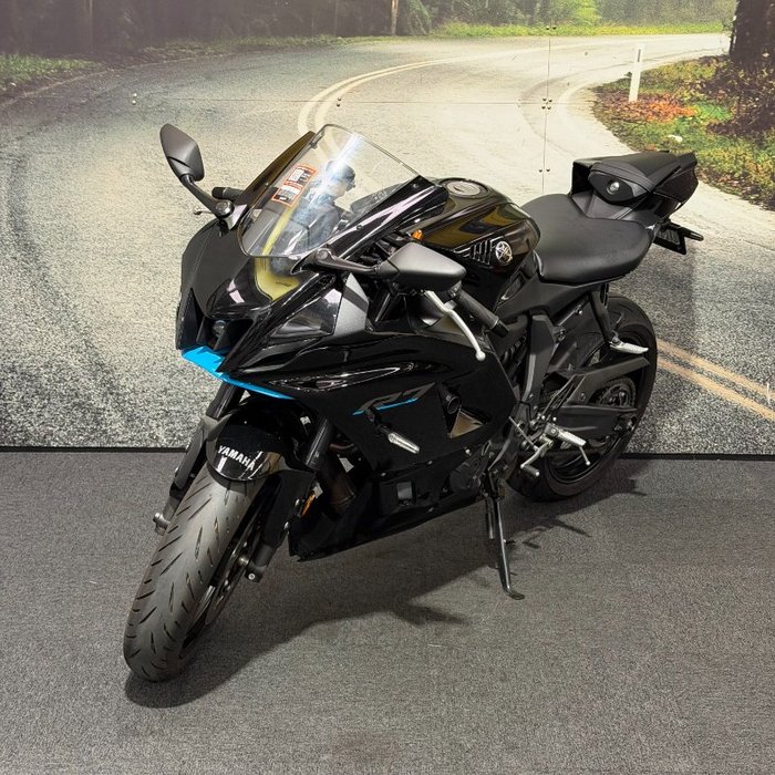 2022 Yamaha YZF-R7HO Black