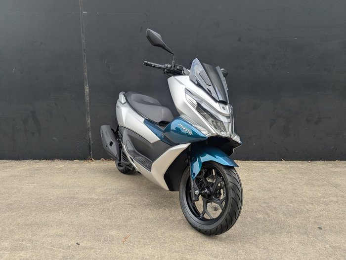 2025 CFMOTO 150 SC Blue