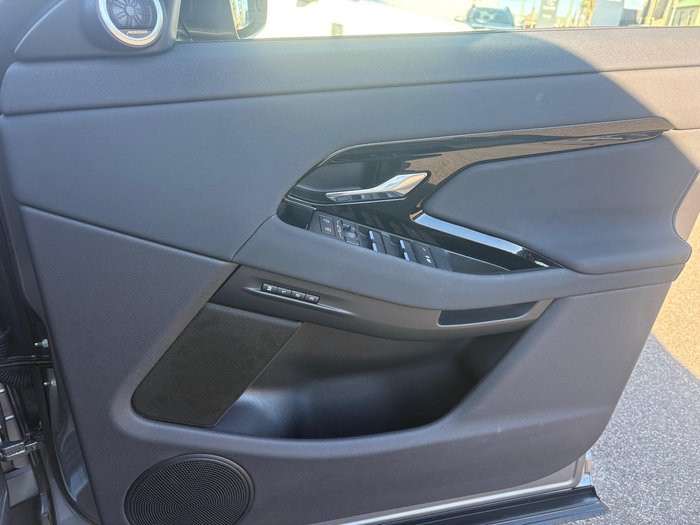 2024 Land Rover Range Rover Evoque P250 Dynamic SE
