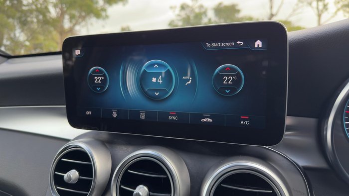 2020 Mercedes-Benz GLC-Class GLC300