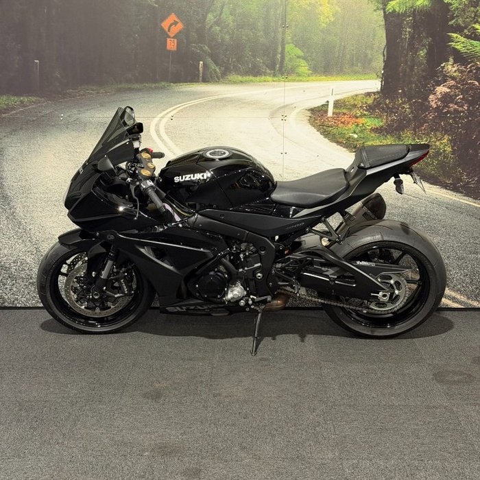 2023 Suzuki GSX-R1000R Black