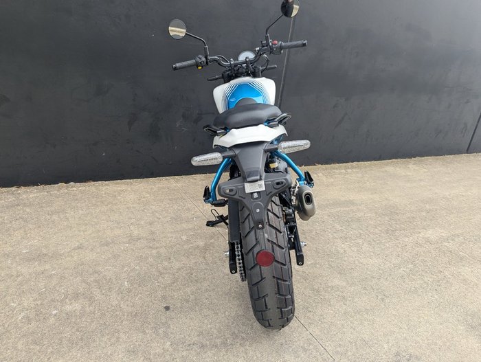 2025 Royal Enfield (see Also Enfiel GUERILLA 450 BLUE