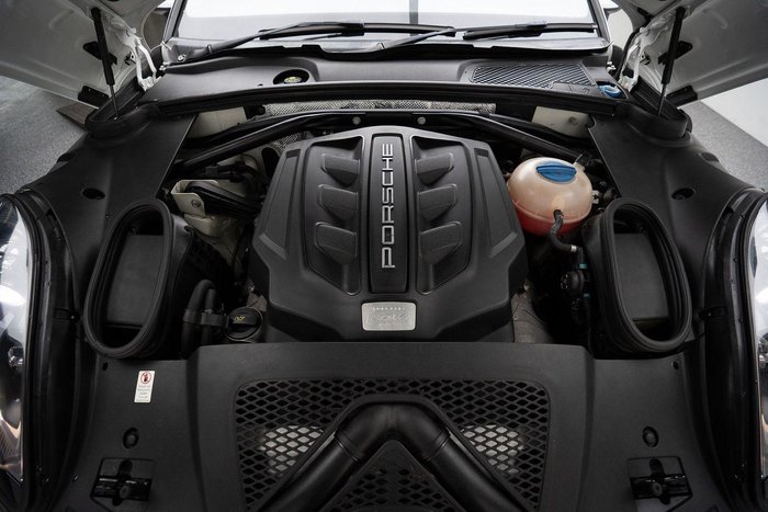2016 Porsche Macan GTS