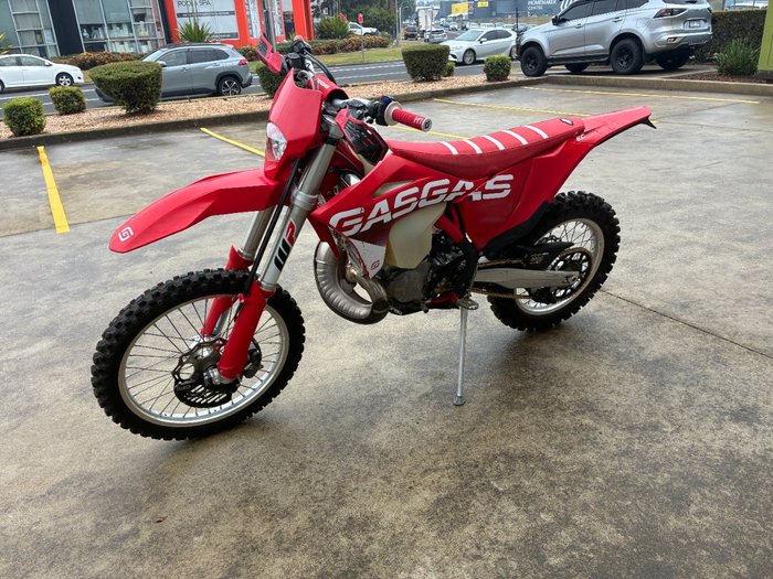 2022 Gas Imports EC 300 Red