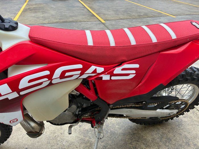 2022 Gas Imports EC 300 Red