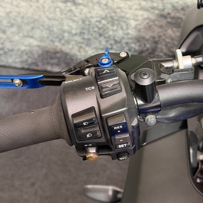 2018 Yamaha MT-10A Blue