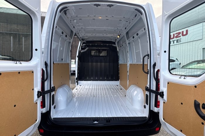 2024 Renault Master Pro 110kW