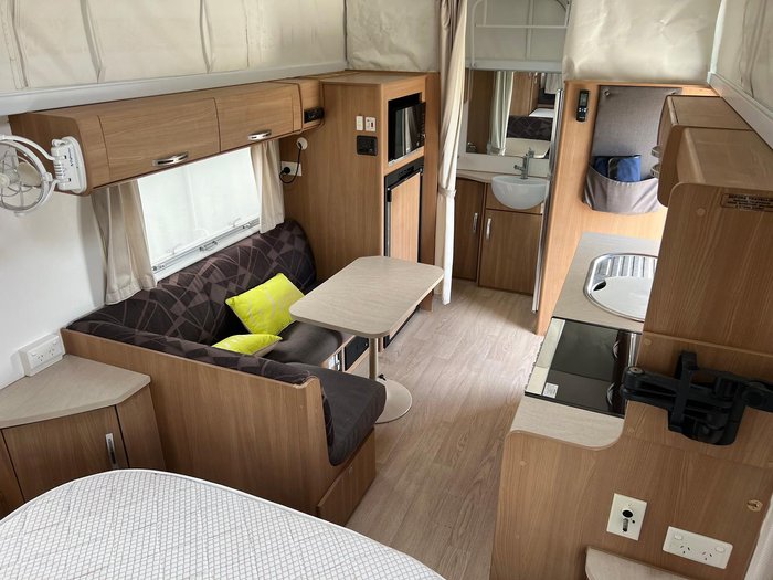 2014 Jayco Journey Outback 17.55-8 Pop Top