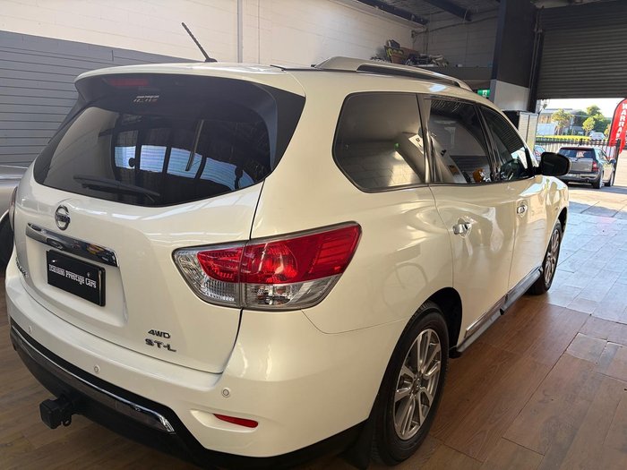2015 Nissan Pathfinder ST-L
