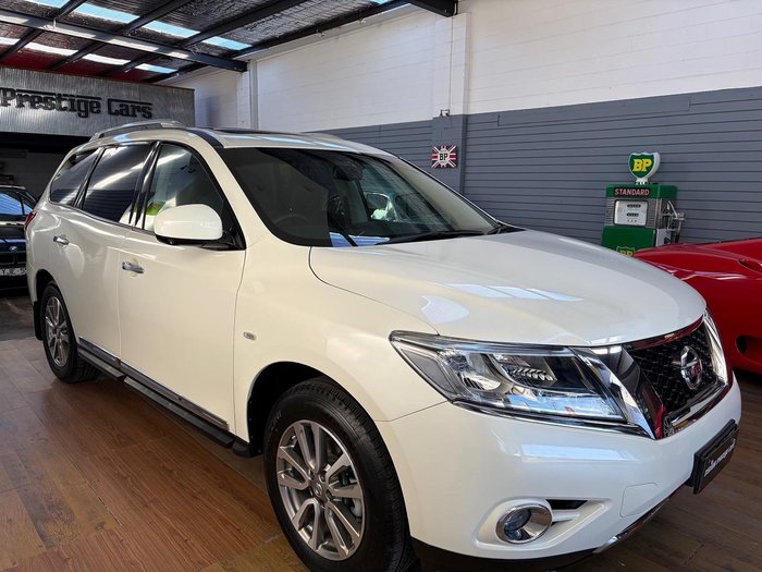 2015 Nissan Pathfinder ST-L