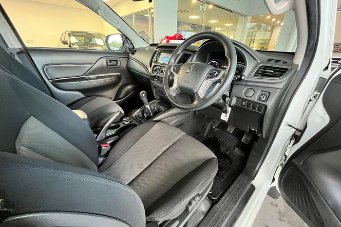2019 Mitsubishi Triton GLX