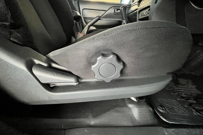 2019 Mitsubishi Triton GLX