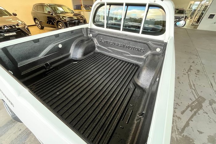 2019 Mitsubishi Triton GLX