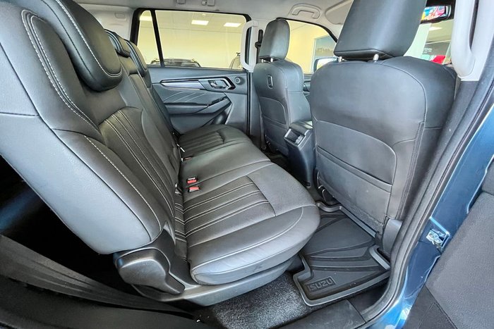 2023 Isuzu MU-X LS-T