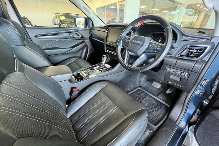 2023 Isuzu MU-X LS-T