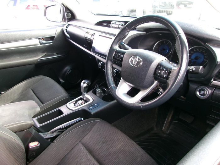 2016 Toyota Hilux SR5