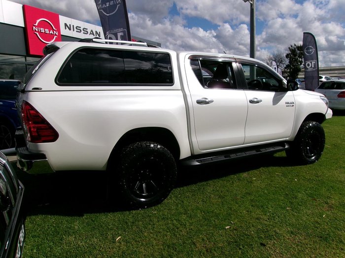 2016 Toyota Hilux SR5