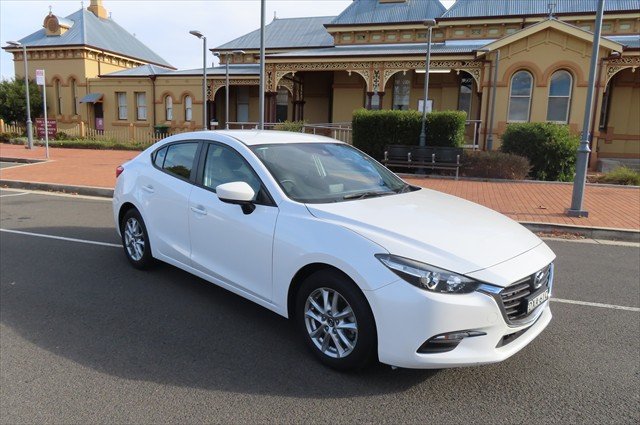 2018 MAZDA Mazda3 NEO SPORT MAZDA3 NEO SPORT Snowflake White Pearl