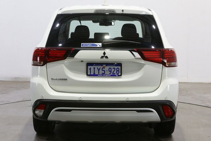 2021 Mitsubishi Outlander ES