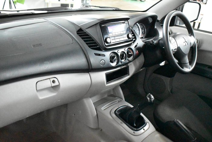 2014 Mitsubishi Triton GL