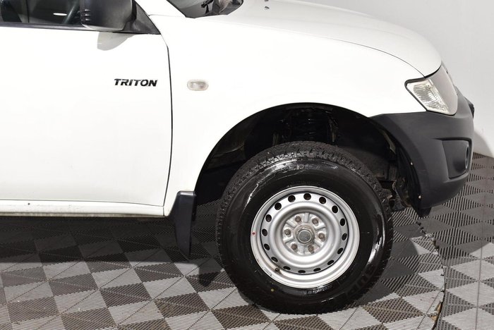 2014 Mitsubishi Triton GL