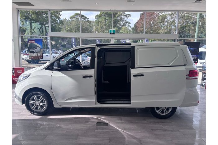 2026 LDV G10 SV7C MY25 BLANC WHITE (D)
