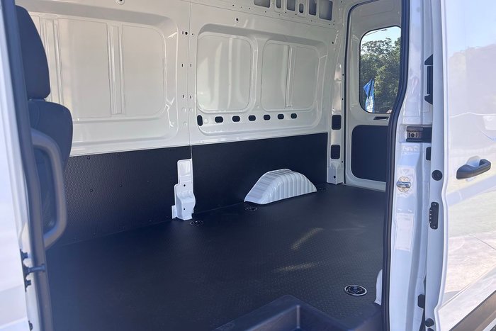 2026 LDV Deliver 9 LWB High Roof MY24 BLANC WHITE (D)