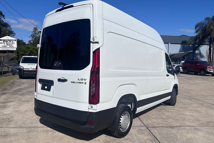 2026 LDV Deliver 9 LWB High Roof MY24 BLANC WHITE (D)
