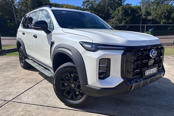 2026 LDV D90 Executive SV9A MY25 4X4 Dual Range NATURAL WHITE (2D)