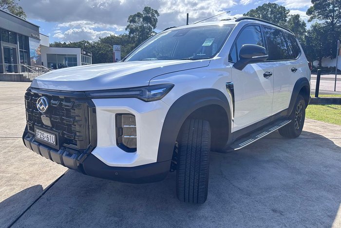 2026 LDV D90 Executive SV9A MY25 4X4 Dual Range NATURAL WHITE (2D)