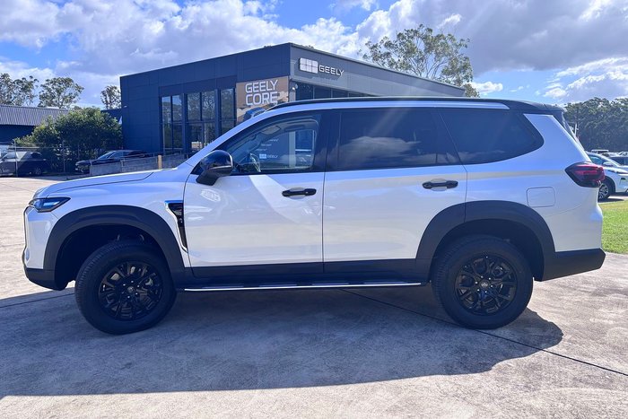 2026 LDV D90 Executive SV9A MY25 4X4 Dual Range NATURAL WHITE (2D)