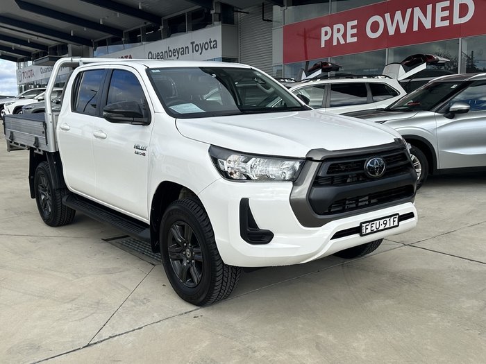 2023 Toyota Hilux SR