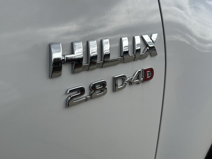 2023 Toyota Hilux SR