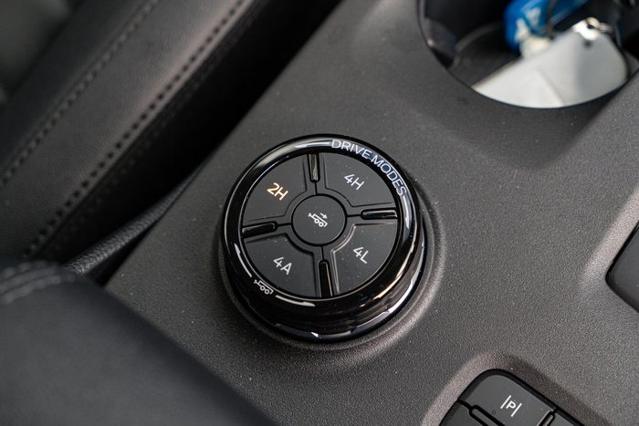 2025 Ford Everest Black Edition