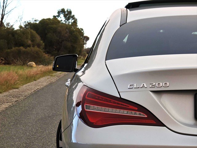 2018 Mercedes-Benz CLA-Class CLA200
