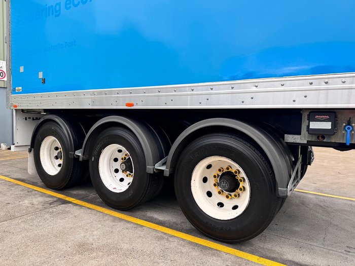 2015 Maxitrans St3 Tri Axle