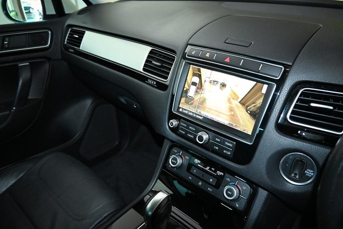 2016 Volkswagen Touareg 150TDI Element
