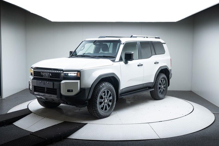 2026 Toyota Landcruiser Prado