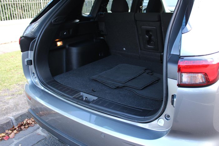 2022 Mitsubishi Outlander ES ZM MY22.5 Titanium
