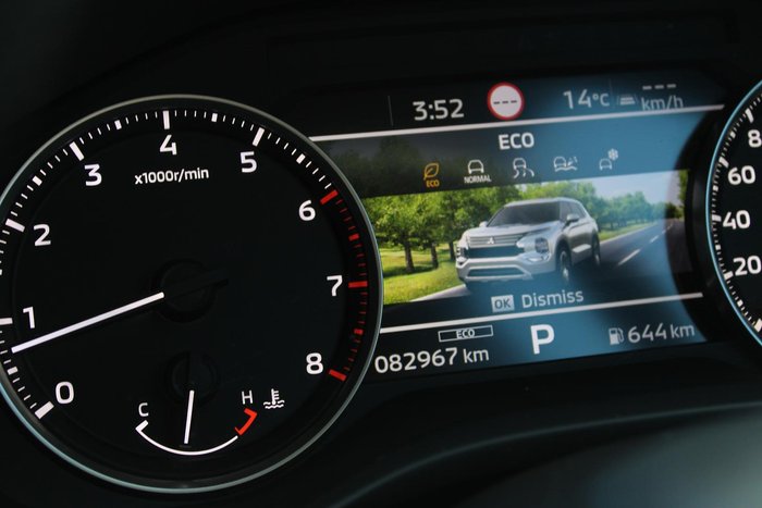 2022 Mitsubishi Outlander ES ZM MY22.5 Titanium