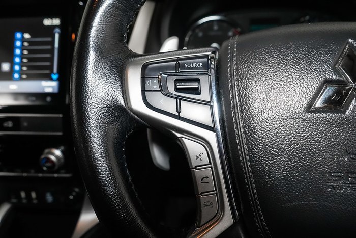 2023 Mitsubishi Pajero Sport GLS