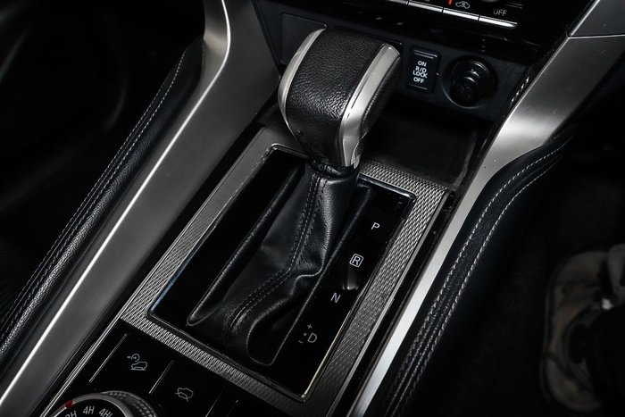 2023 Mitsubishi Pajero Sport GLS