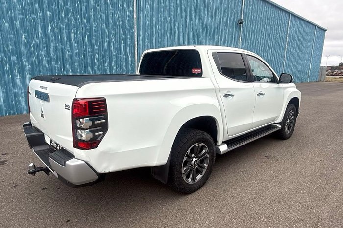 2021 Mitsubishi Triton GLS