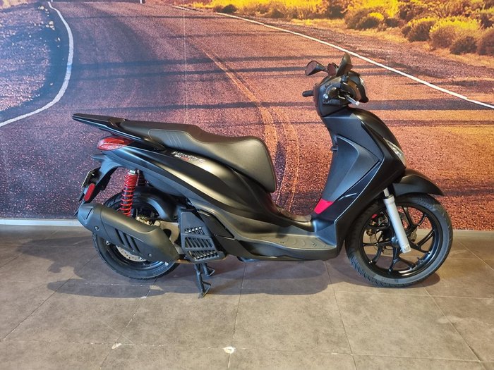 2021 Piaggio Medley 150 S Medley Black