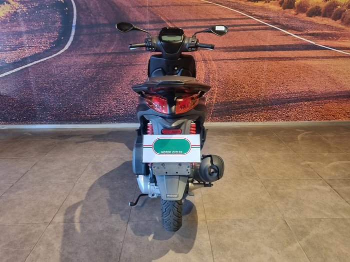 2021 Piaggio Medley 150 S Medley Black
