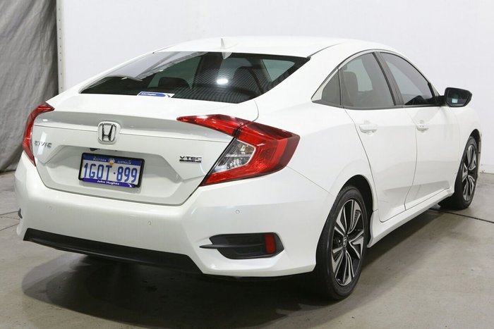 2018 Honda Civic VTi-LX